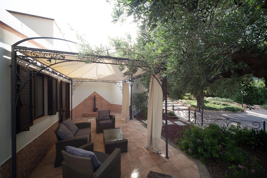B&B Antico Ulivo Monopoli Bagian luar foto